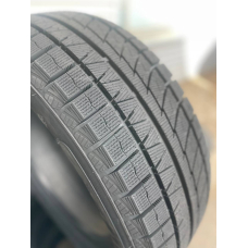 Sailun Ice Blazer Arctic Evo 215/50R18 92T
